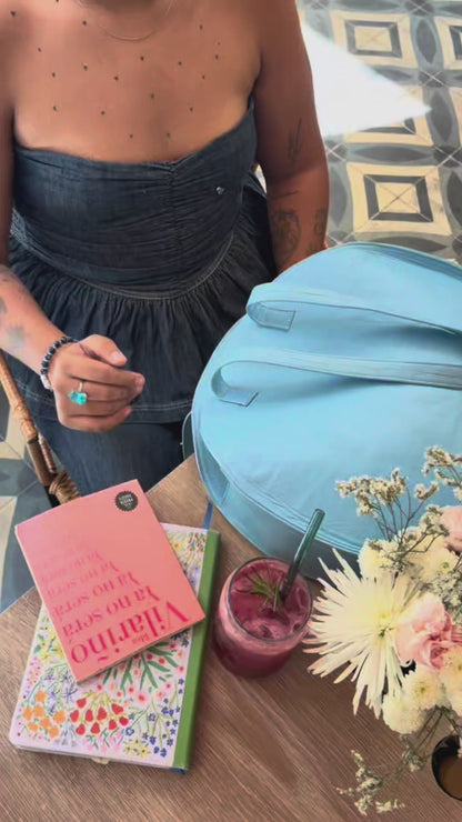 Latina Bag XL azul claro en video